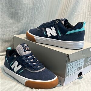 New Balance Men's Blue and White Sneakers